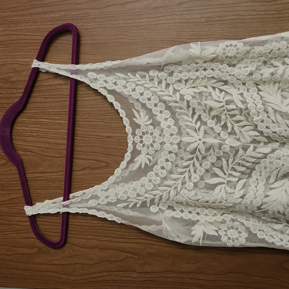 Lace Tank - Picture 2 of 4